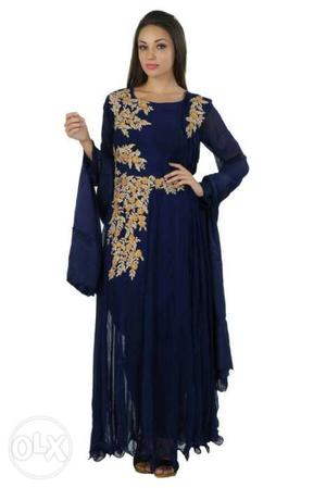 Heavy gown brand new size l. Handwork worth Rs