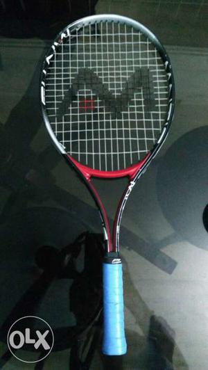 Mantis tennis racquet 25 inch. 1 year old rearly used