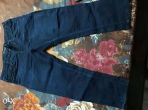 Brand new men blue Guess Jeans in 36 waist size