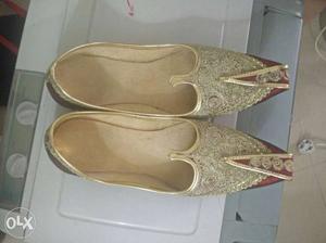 Brown-and-yellow Pointed Toe Flats