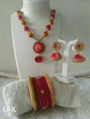 Gold-and-red Thread Accessory Set