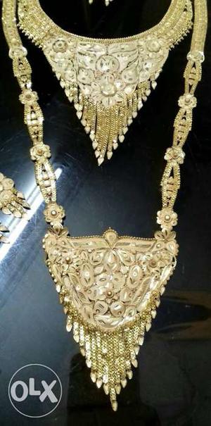 Its not Gold Just a Gold Copy Design Imported from Dubai