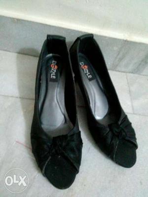 Leather shoe; ladies. size 6