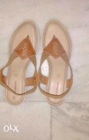 New sandal, unused, size-4