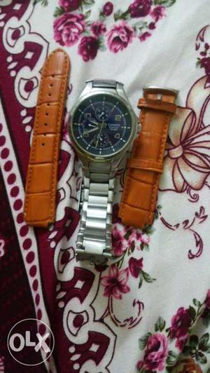 Round Silver Chronograph Watch With Link And Brown Extra