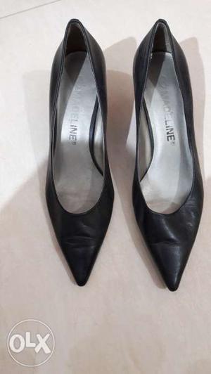 Shoes, Black heels,v. good condition, Madeline,