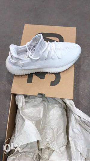 Yeezy boost uk 10 brand new with indian bill and