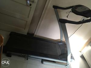 AFTON automatic treadmill in excellent working condit
