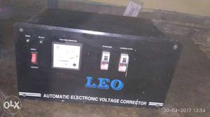Automatic electronic voltage corrector voltage 90