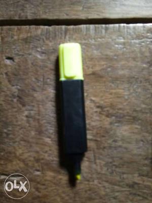 Black And Green Highlighter