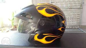 Black And Yellow Flame Motorcycle Helmet Vega Fire
