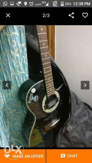 Gibson full size guitar black colour without bag