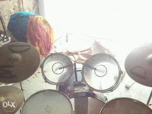 Is a good drums,, simball full nirat pitol,,