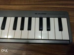 M Audio Keystation Mini 32 MIDI keyboard