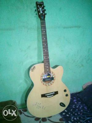 New condition Guitar, Interested peoples can