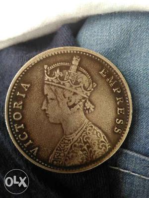 One rupee coin in  Victoria empress
