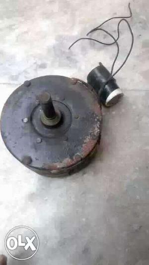 A used cooler motor good working condition