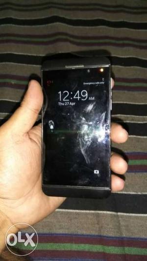 Good condition single hand use phone