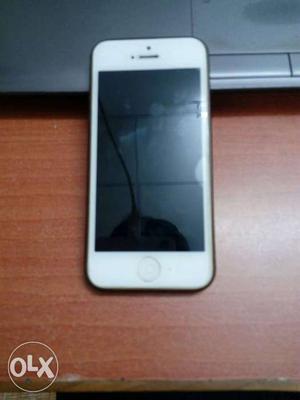 I phone 5 good condition iw ant to sell because i