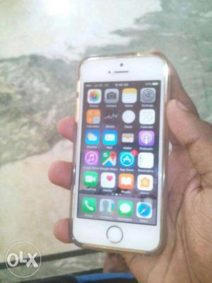 Iphone 5S 16gb less used mobile and charger only