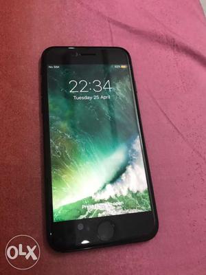 Iphone 7 jet black 128 gb Gifted from london Used
