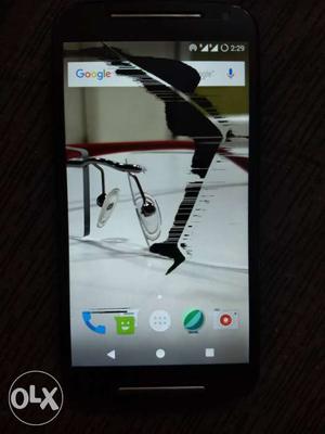 Moto G2 LTE version.. Only screen is damaged but