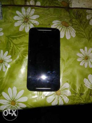 Motorola g2 in a very good condition with a good