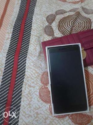 Redmi note 4 32 gb grey colour almost new with