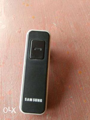Samsung Bluetooth had phone.