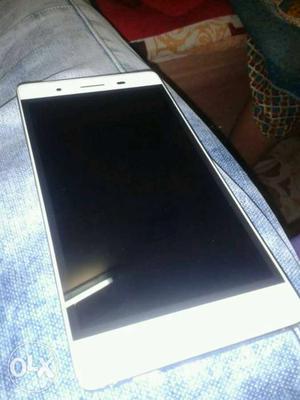 Want to sell my lava x10,with bill box,original