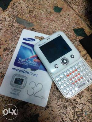 With new samsung memory card 32 GB.. URGENT SELL