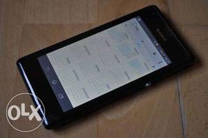 Xperia m dual purple c. With charger and data