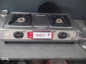 Gas stove with regulator and pipe only 20 days