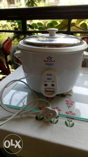 Bajaj Rice cooker 1.8 lt for Rs 