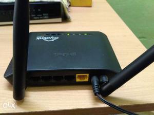 D-Link DIR -605L 300 Mbps N 300 Wireless Router Having