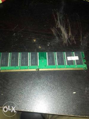 It is samsung 1gb ram in good condition