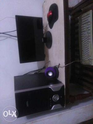 Pc 2gb ram 2 gb grafixs and use only 3 manth good