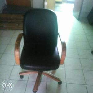 Smaller office revolving chair