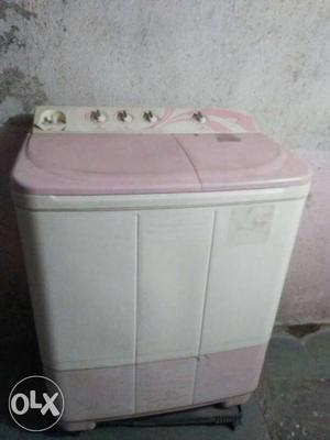White And Pink Twin Tub Washing Machine