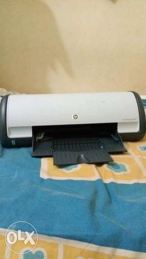 White Hp ink jet Printer