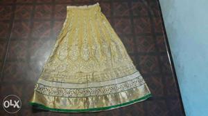 Women's golden green lacha with out top