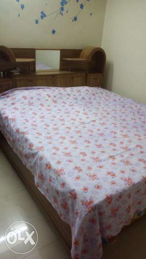 )set double cot with full storage and