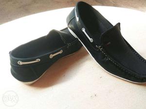 Black And White Leather Tommy Hilfiger Loafers