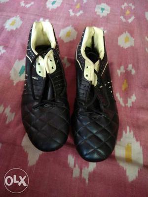 Black Leather Quilted Low Top Sneaker Unused Size 8