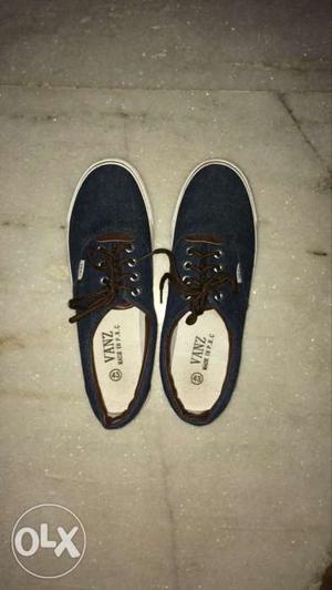 Blue Low Top Vans Shoes new shoes ntt my correct size