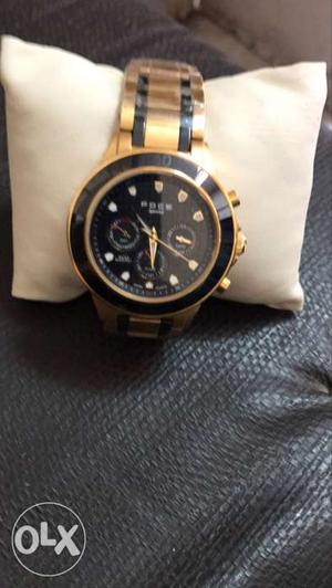 FOCE F946G gold watch NEW