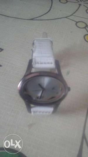 Fast track leather belt ladies watch in good