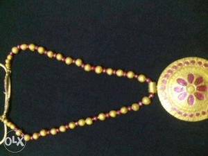 Gold And Pink Floral Beaded Necklace