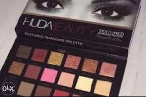 Huda Beauty Eye-shadow Makeup Palette