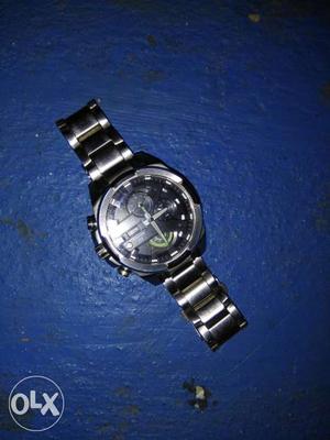 I want to sell my wrist watch one month old